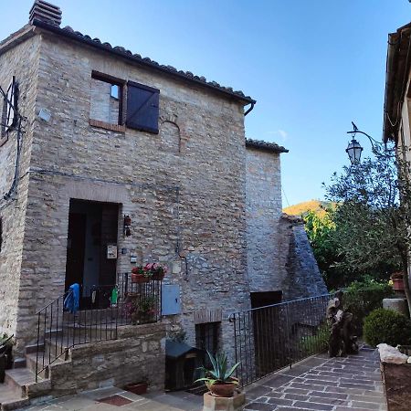 B&B Bivacco Frasassi Climbing & Trail Running House เจงกา ภายนอก รูปภาพ