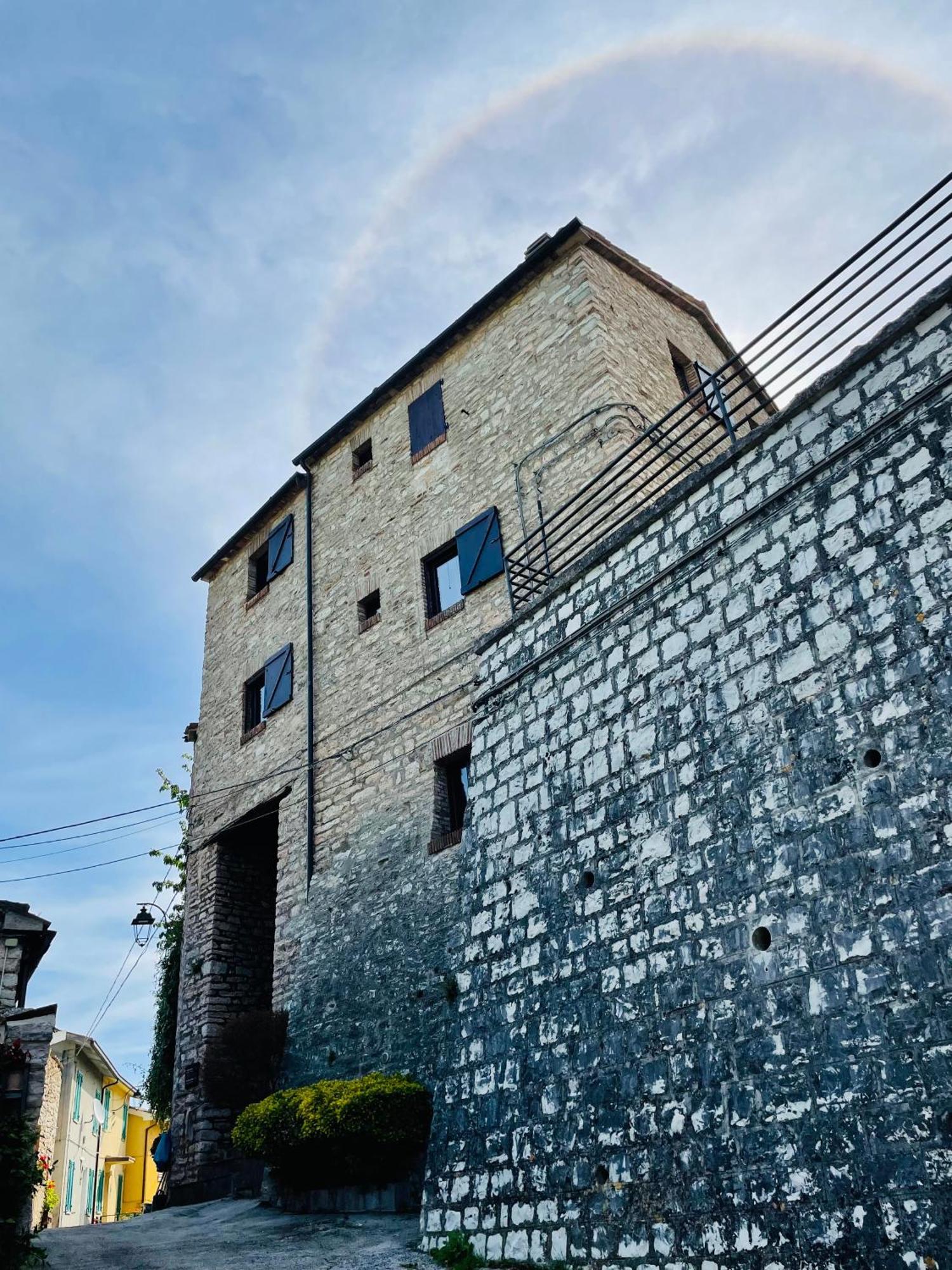 B&B Bivacco Frasassi Climbing & Trail Running House เจงกา ภายนอก รูปภาพ